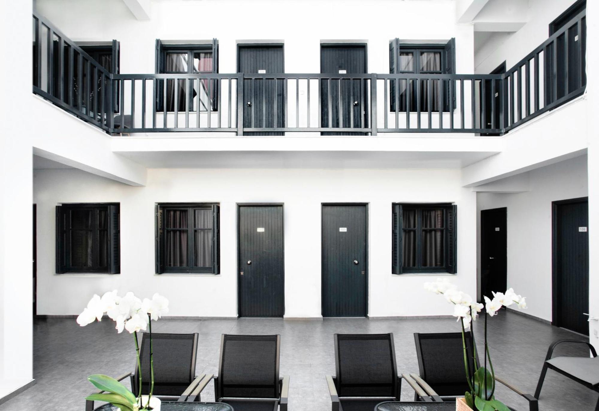 Atlas Suites Скиатос Екстериор снимка